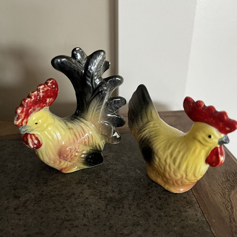 2 Yellow/Red Farmhouse Hen & Rooster Chickens Salt and Pepper Shakers